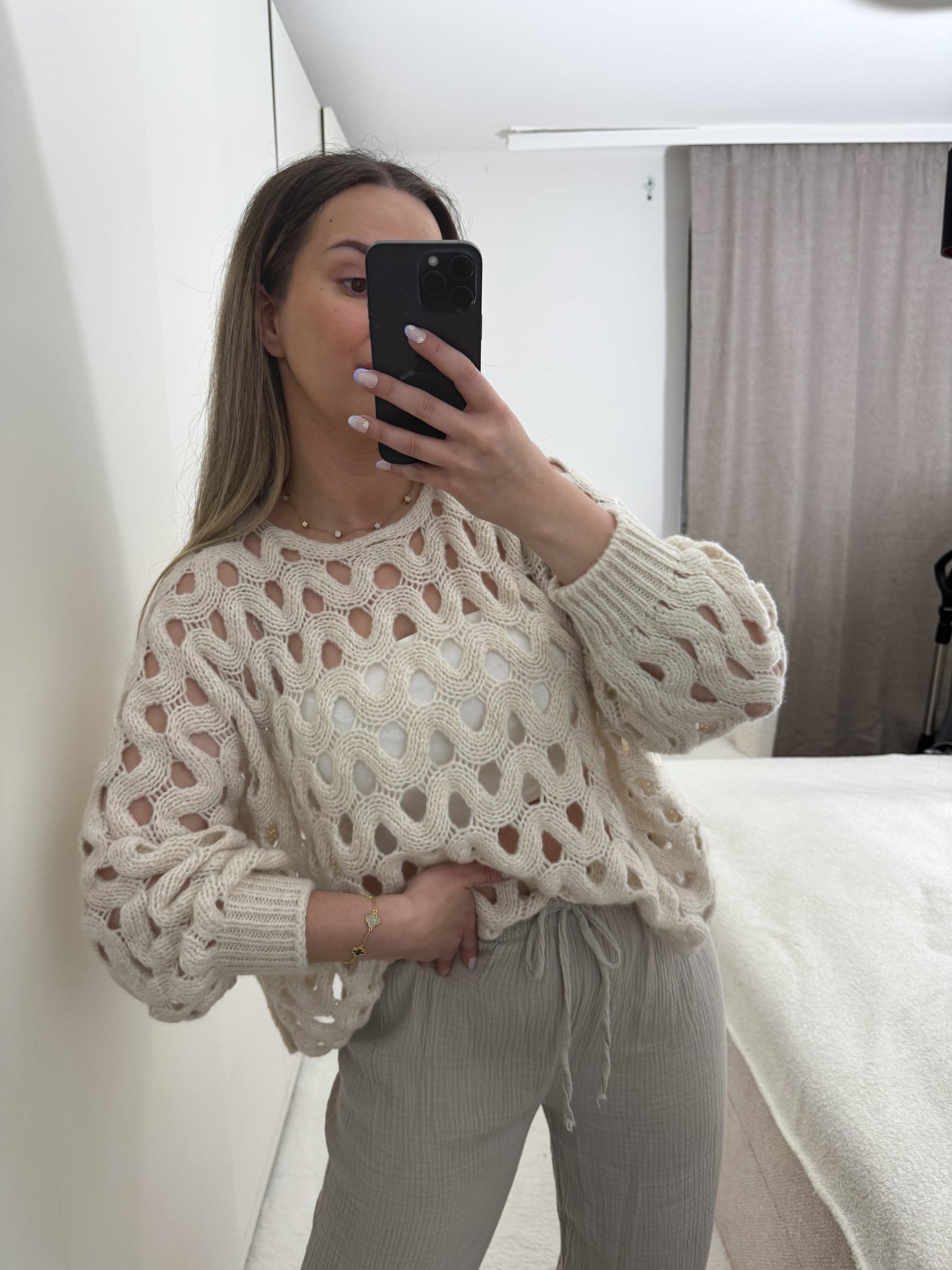 Pullover Hola